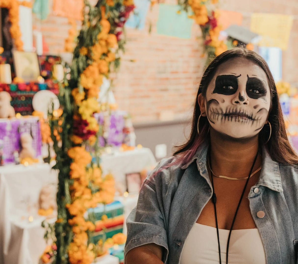 Dia de los Muertos Adelante Mujeres