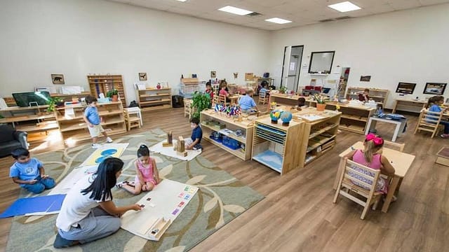 Guidepost-Montessori-Header