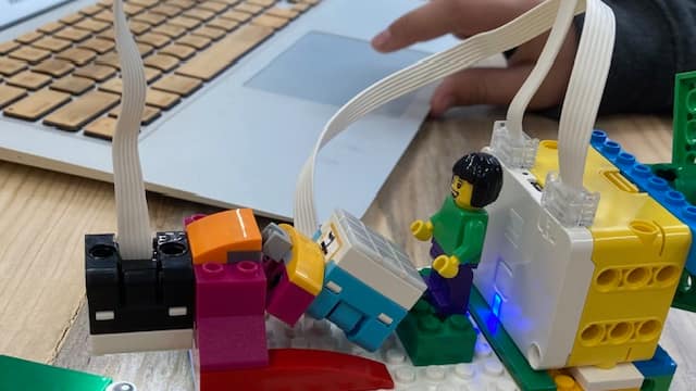 Lego1