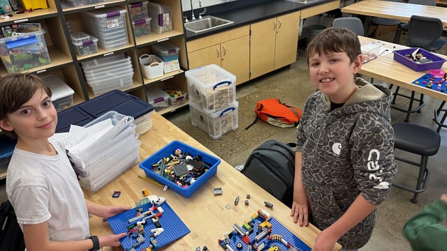 lego-builds-full