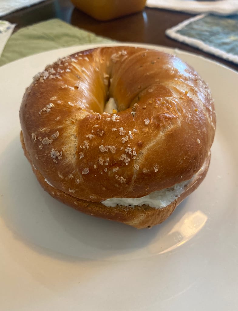 bagel with cream cheese