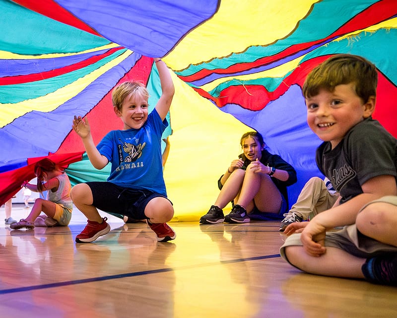MJCC-parachute-1