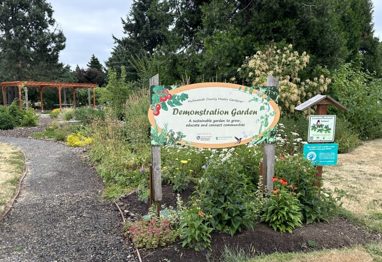 Open Garden Event at the Multnomah County Master Gardener Demonstration Garden