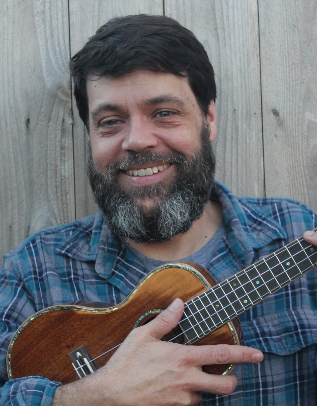 Music with Mr. Hoo at Mississippi Pizza
